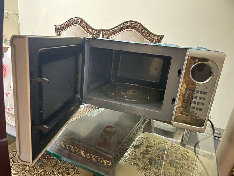 Homage microwave oven 2