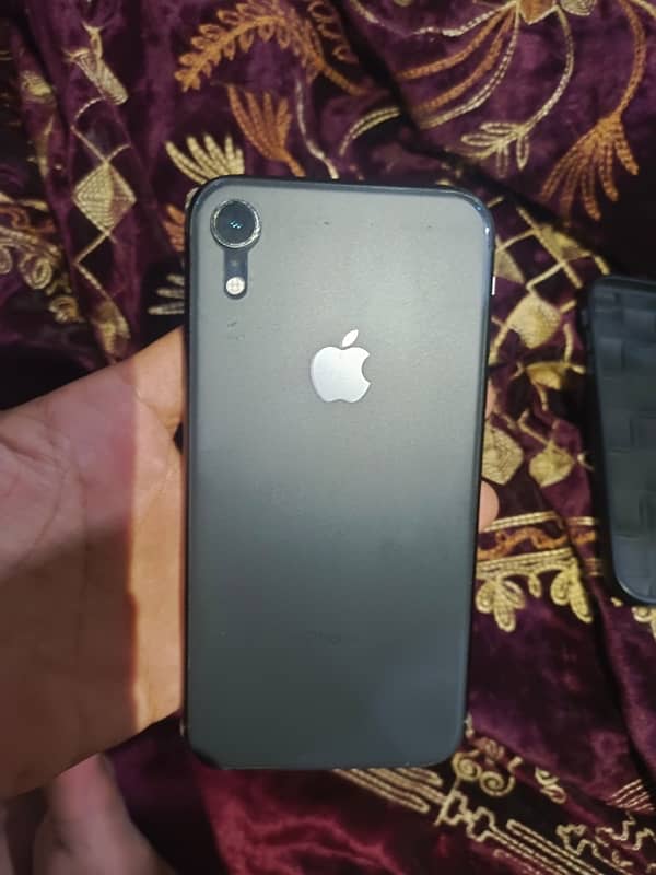 iPhone XR factory unlock 0