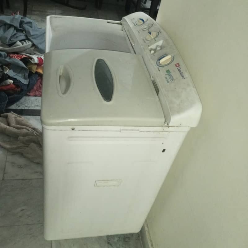 Washer and dryer machine of Dawlance 0