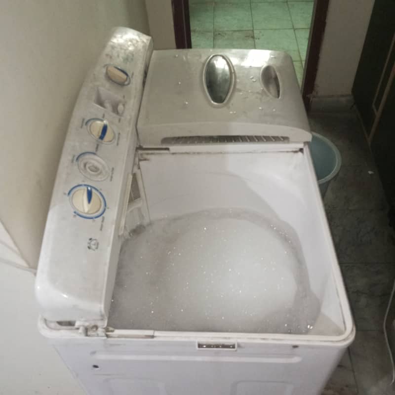 Washer and dryer machine of Dawlance 1