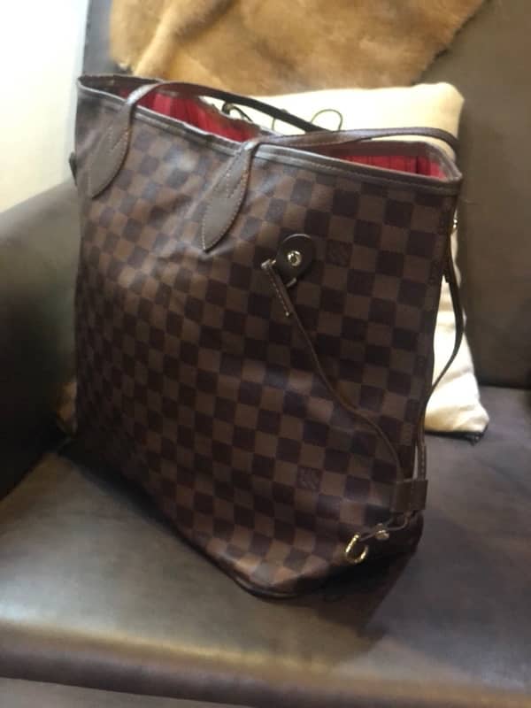 LV / Gucci / Zara in good condition as new 9