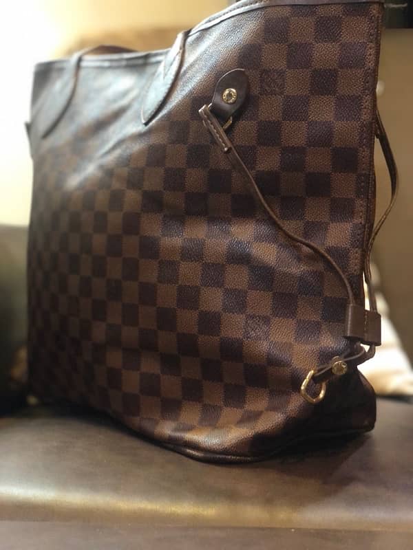 LV / Gucci / Zara in good condition as new 10