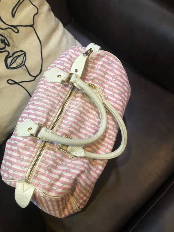 LV / Gucci / Zara in good condition as new 14