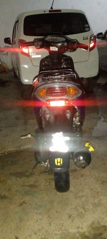 honda Dio 49 cc 4