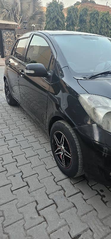 Toyota Vitz 2010 8