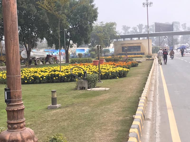 Great Location 5 Marla Full Possession Paid Plot for Sale in Tulip Overseas Block, Park View City Lahore 2