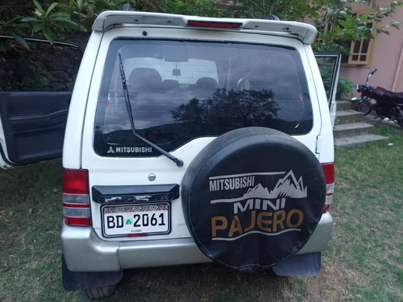 Mitsubishi Pajero Mini 1996 3