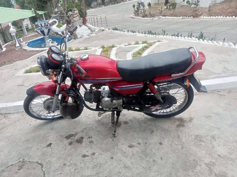 Honda Motor Cycle CD100 In Good Condition 0