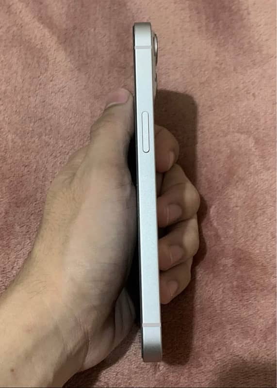 iphone 13 for sale waterpack 10/9condition whatsapp pr message kara 2