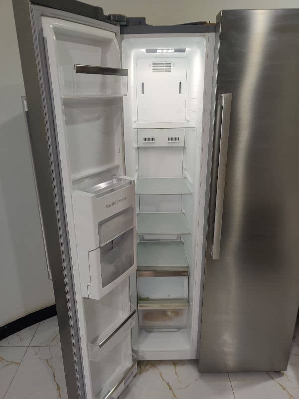 Fridge Signature SBS-MD99SS 3