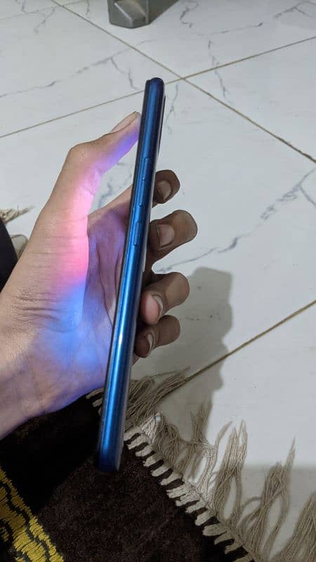 I'm selling my Infinix smart 6 with box 3/64 pta approved 4