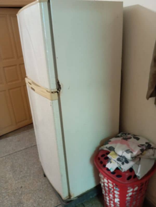 dewlence fridge for sale 1