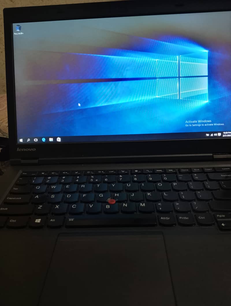 Lenovo t440s i5 4th gen . . 1Tb harddrive. 1