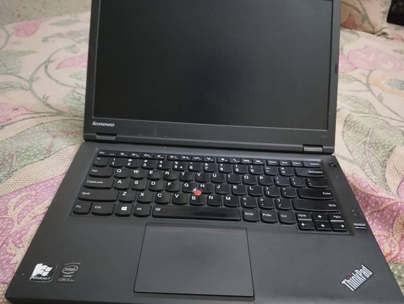 Lenovo t440s i5 4th gen . . 1Tb harddrive. 7