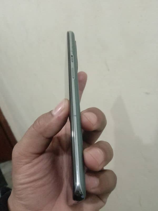 oneplus 9 pro 10 by 10 condition 8 /256 3