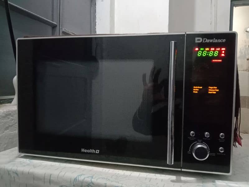 Microwave oven Dawlance DW 131HP Perfect Condition 4