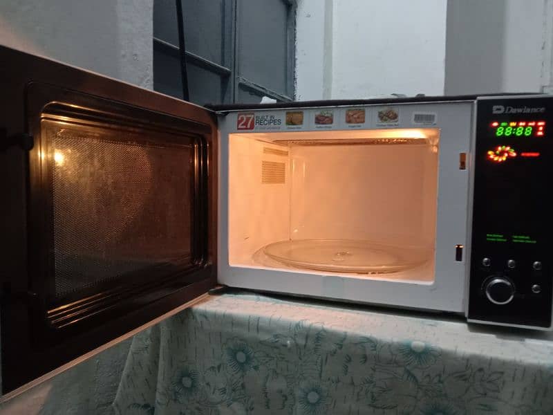 Microwave oven Dawlance DW 131HP Perfect Condition 5