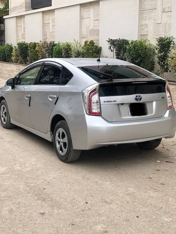 Toyota Prius 2013 S LED 6