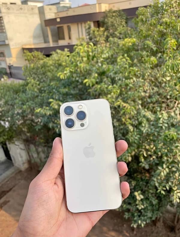 iphone 13 pro 256GB pta approved 5