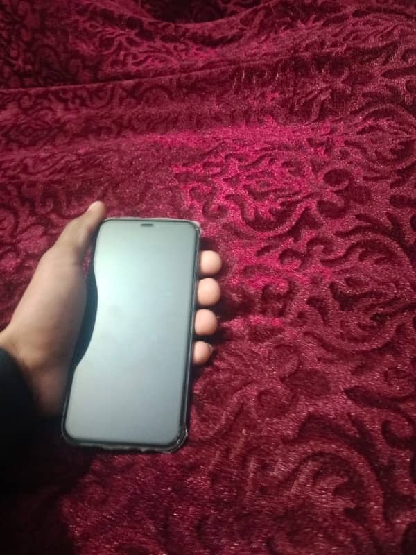 1 month used iPhone 11 black jv 64 full clear condition 89% battery 0