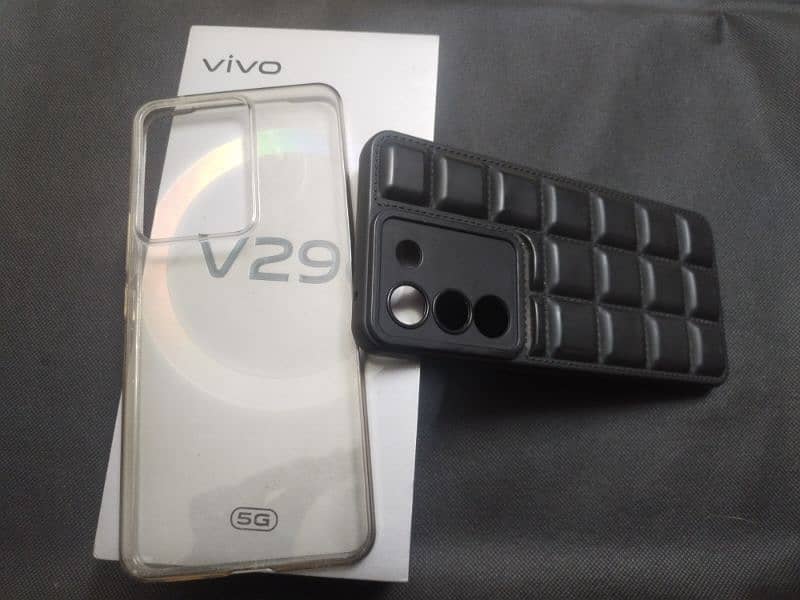 Vivo v29e (10/10 Condition) 4