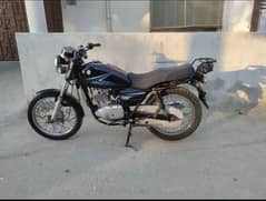 Suzuki GS 150 2018