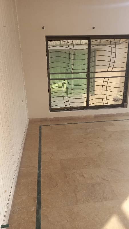 UPPER PORTION OF 8 MARLA EXCELLENT GOOD CONDITION HOUSE FOR RENT IN UMAR BLOCK BAHRIA TOWN LAHORE 11