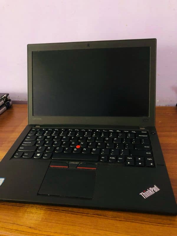 Lenovo x260 i7 6th generation 4