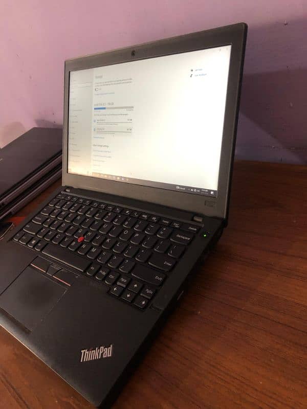 Lenovo x260 i7 6th generation 5