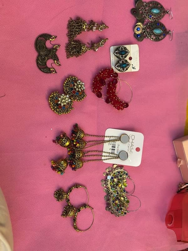 (SALE ) Trendy earrings 1