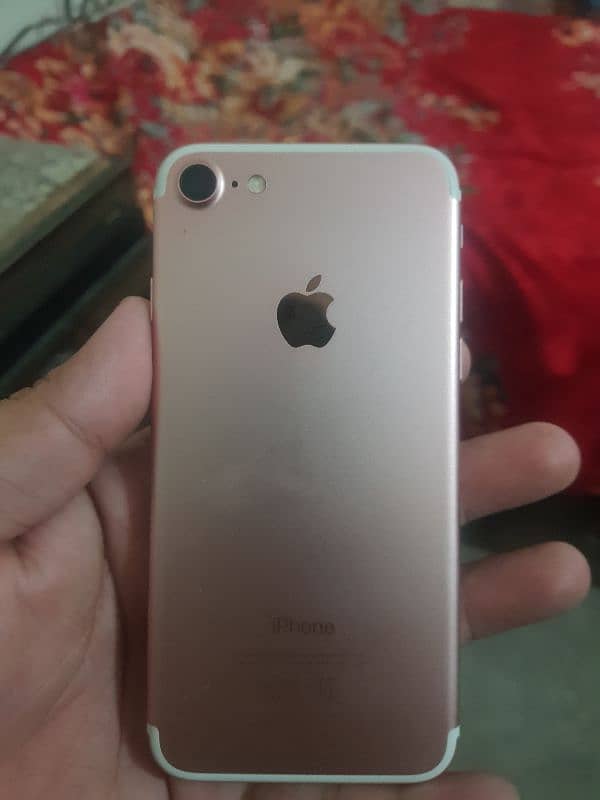 iPhone 7 32 GB All ok water pack non pta 6