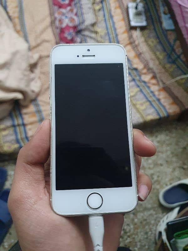 iPhone 5s Pta Approved Urgent Sale 1