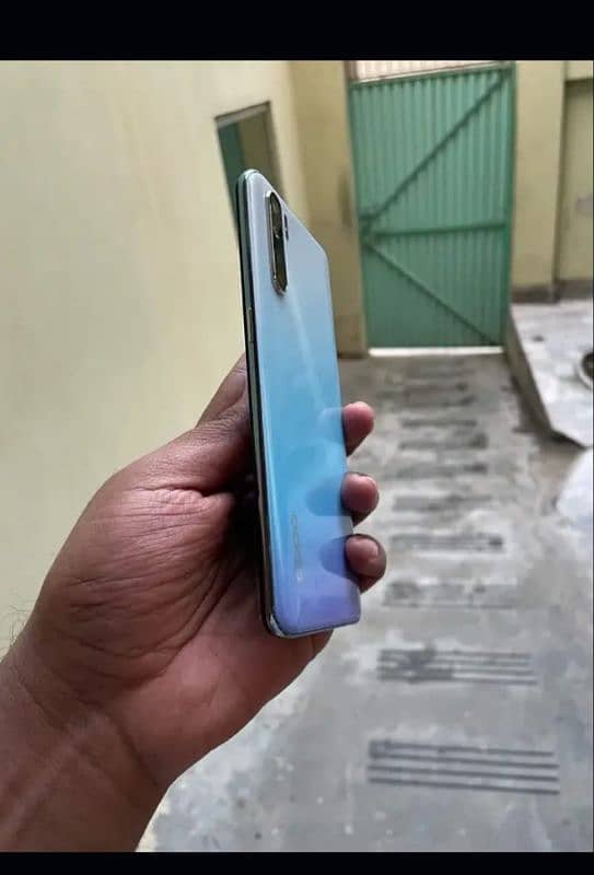 OPPO F15 1