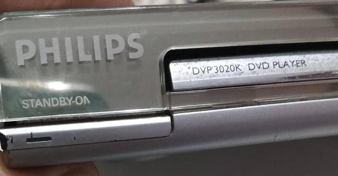 Philips DVP3020K/98 DVD Player – Only Rs. 3,000! 3