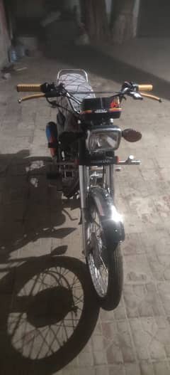 Honda 125 cc Black