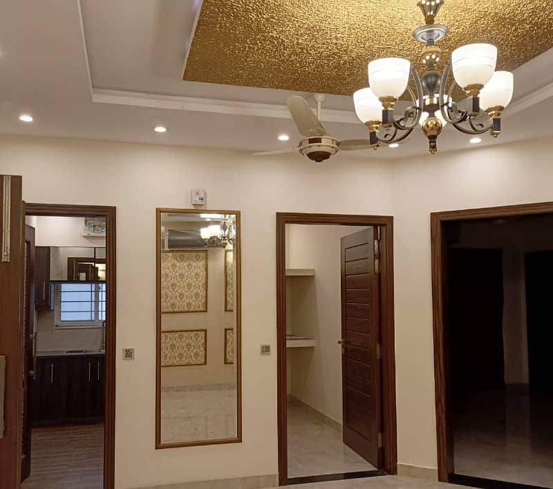 10 MARLA LIKE A NEW PORTION UPPER LOWER LOCKED EXCELLENT HOUSE FOR RENT IN JOHAR BLOCK BAHRIA TOWN LAHORE 11