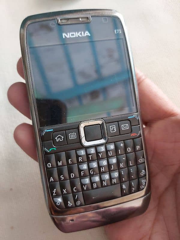 Nokia E71 Antique 0