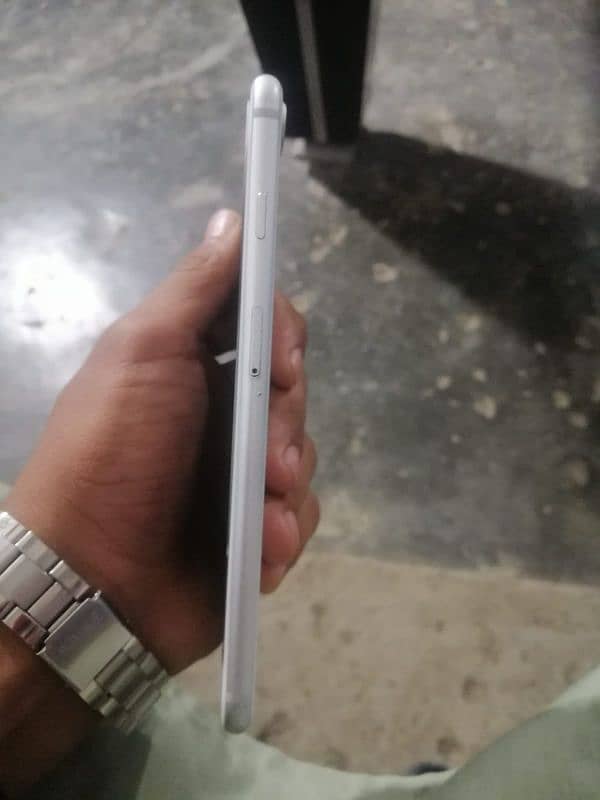 iPhone 8plus non pta urgent sale 7