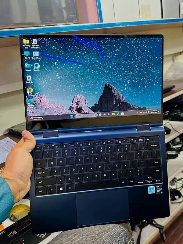 Galaxy book 2 pro 360 amoled 4k intel 12th gen i5 2