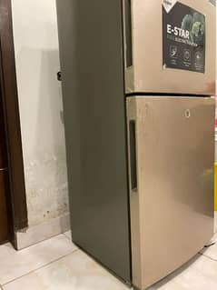 want to sell fridge like new just few month used