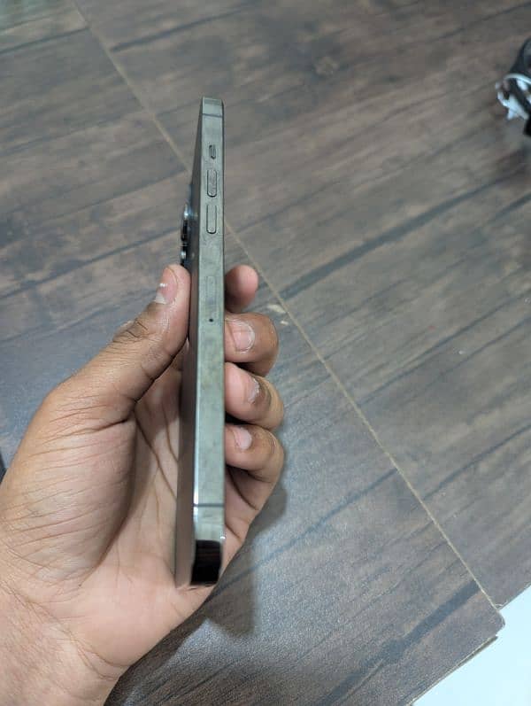 I phone 12 pro max non pta factory unlock 2