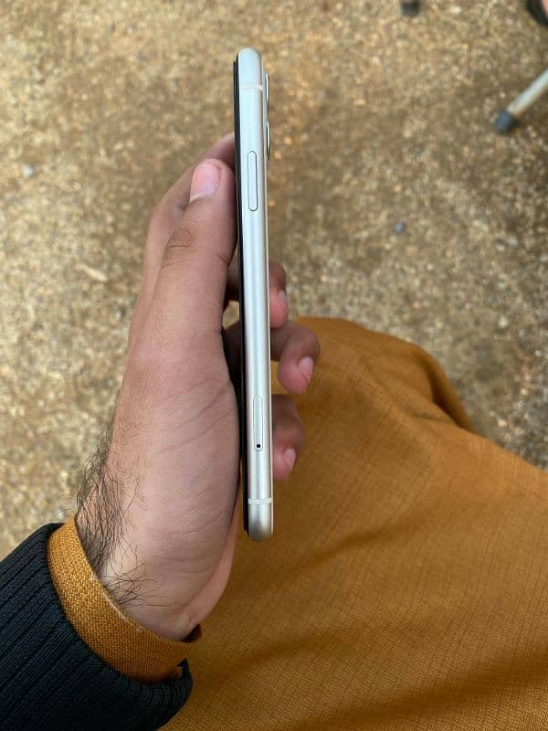 Iphone 11 64Gb (non pta) 2