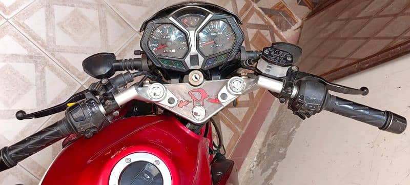 Suzuki Bke GSX-125 for sale 5