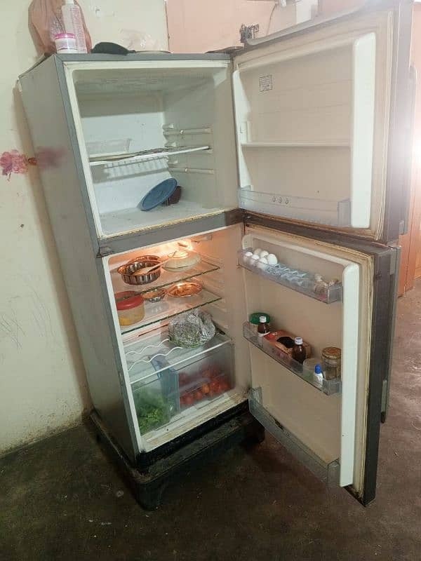 refrigerator 4