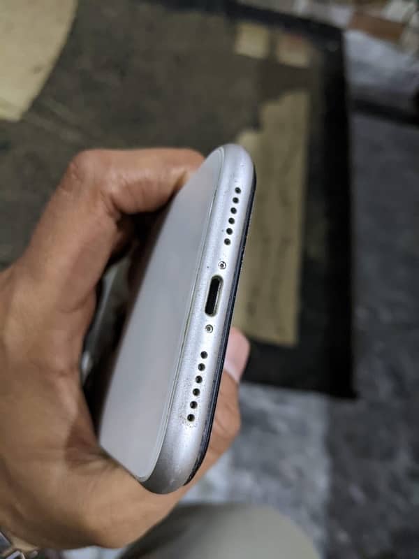 iPhone 11 non pta 0