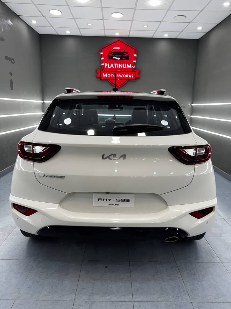 KIA Stonic 2022 EX + 3