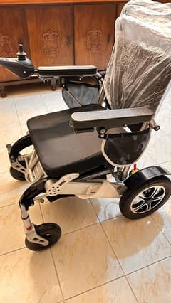 Electric wheel chair brand new