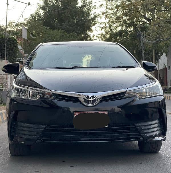 Toyota Corolla Altis 2017 1