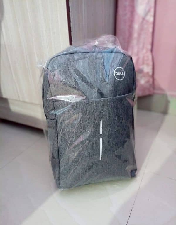 Title: Brand New Dell Laptop Bag – Stylish & Durable 0