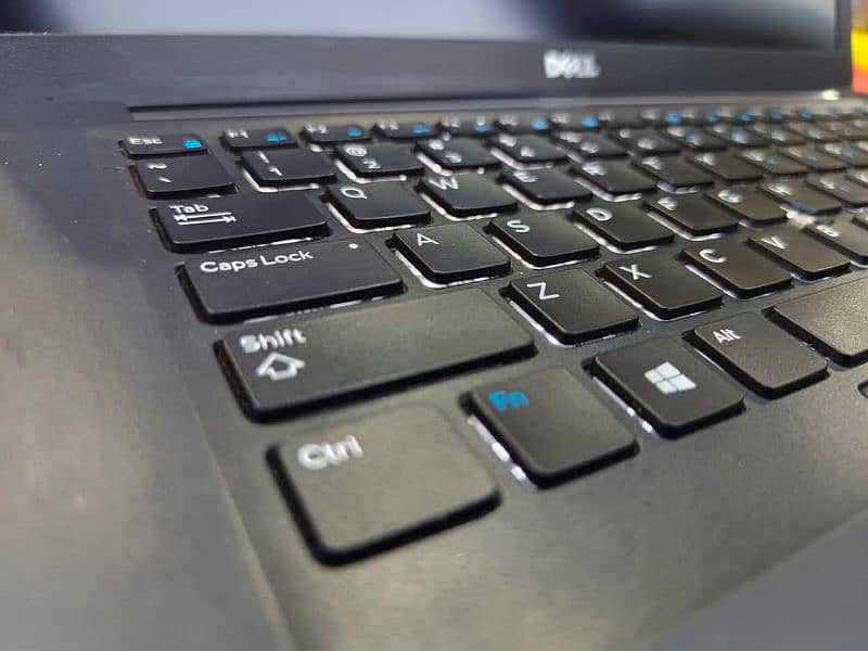 Ultra Slim Dell Core i5 6th Gen 256GB SSD BackLight With Warranty 4